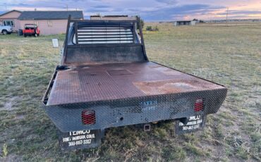 Dodge-Ram-D350-survivor-truck-1-ton-1984-truck-3