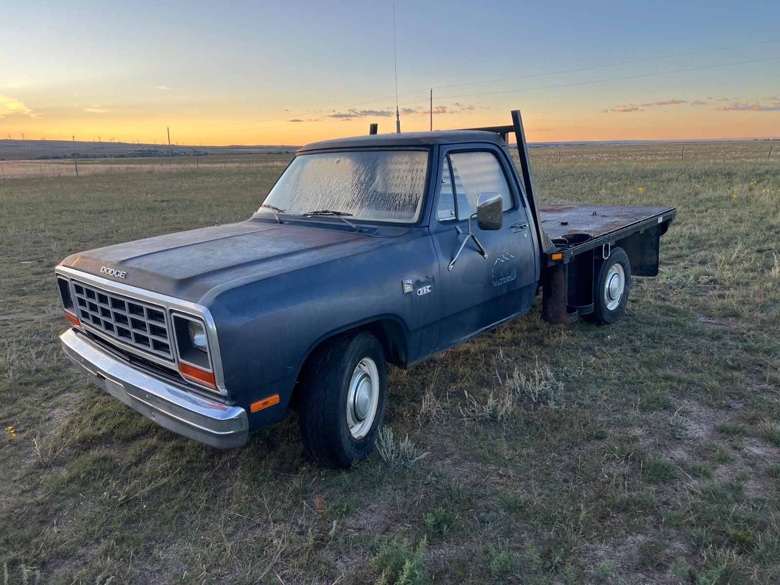 Dodge-Ram-D350-survivor-truck-1-ton-1984-truck-5
