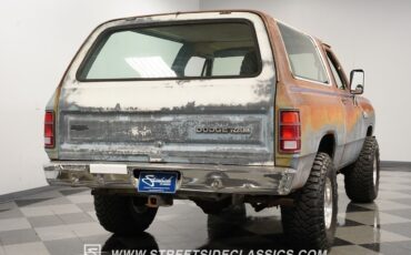Dodge-Ramcharger-1982-SUV-11