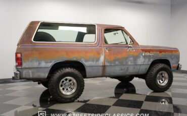 Dodge-Ramcharger-1982-SUV-13