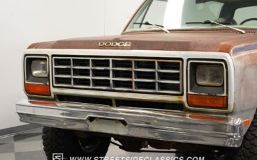 Dodge-Ramcharger-1982-SUV-19