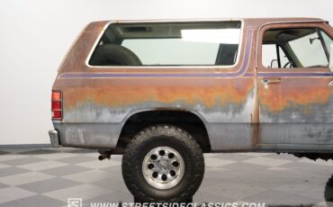 Dodge-Ramcharger-1982-SUV-29