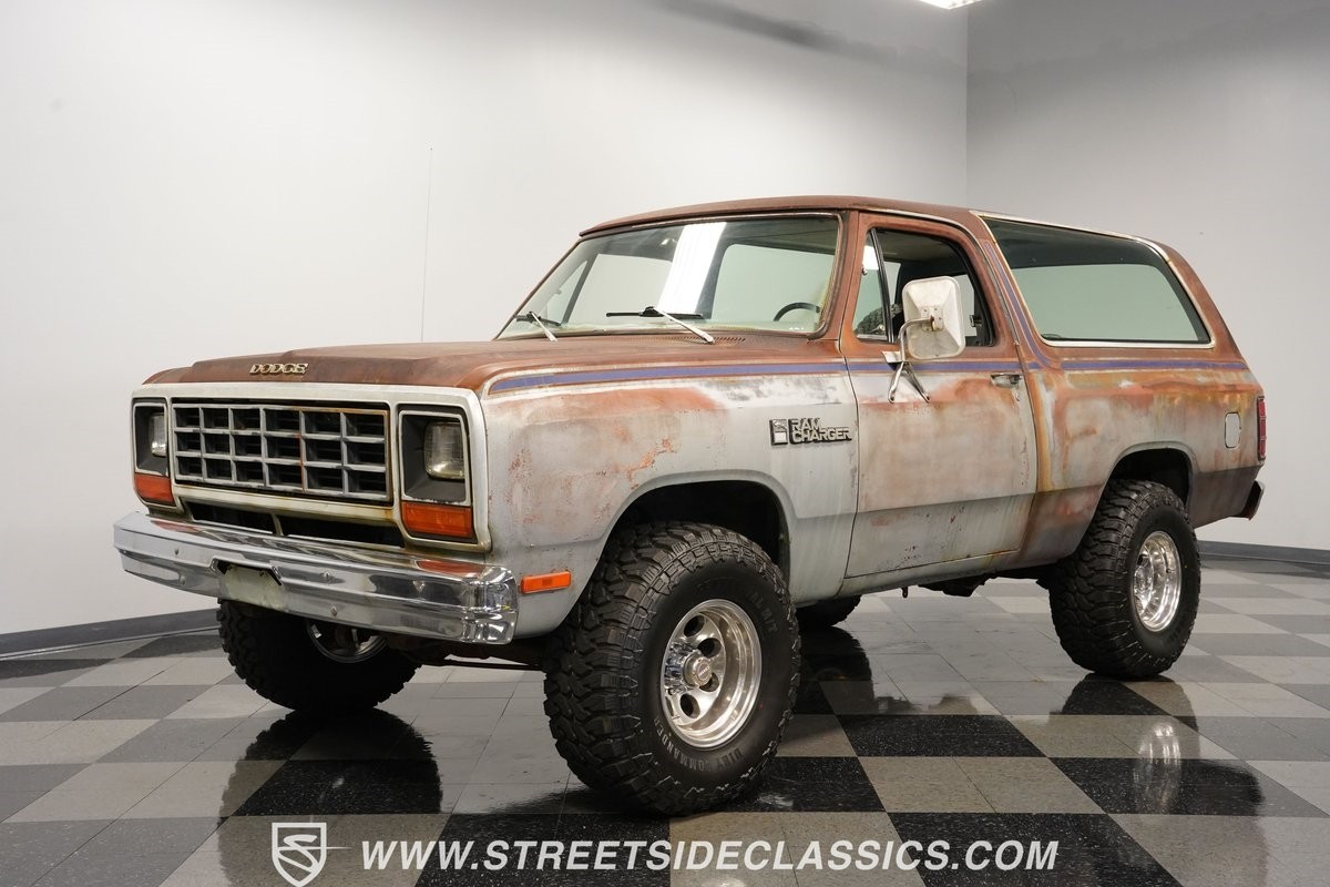 Dodge-Ramcharger-1982-SUV-5