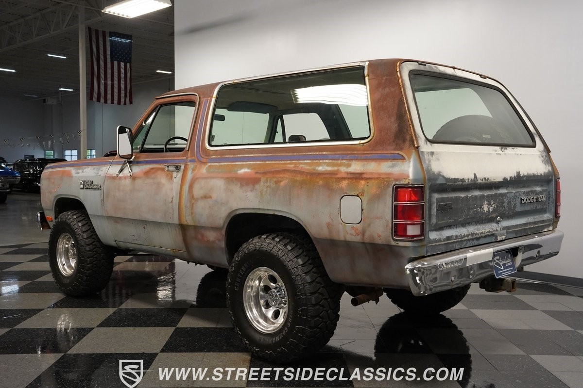 Dodge-Ramcharger-1982-SUV-9