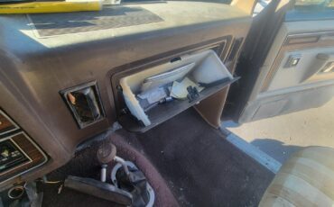 Dodge-Ramcharger-1983-SUV-32