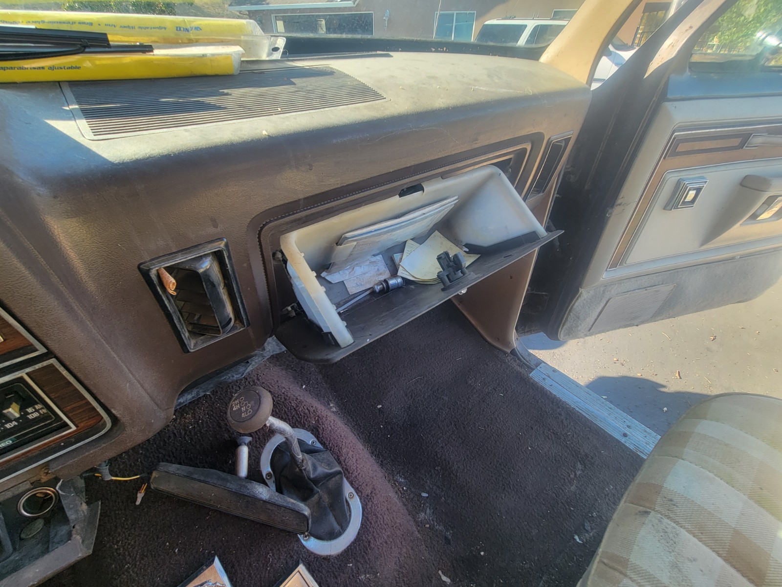Dodge-Ramcharger-1983-SUV-32