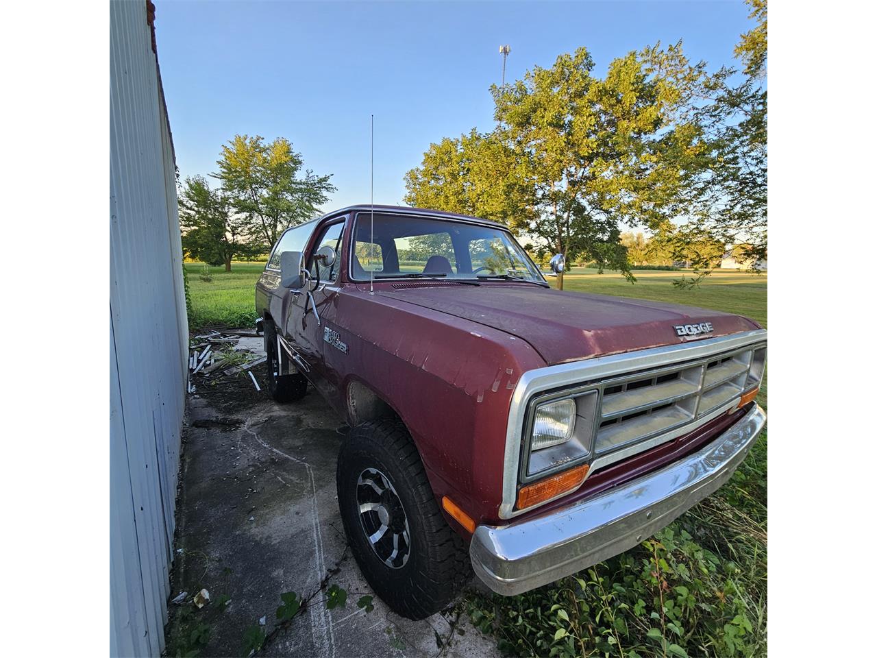 Dodge-Ramcharger-1987-Red-Red-1