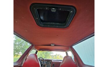 Dodge-Ramcharger-1987-Red-Red-11
