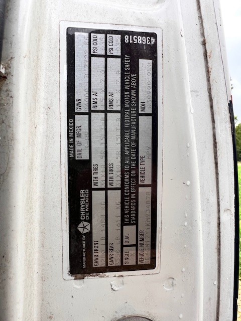 Dodge-Ramcharger-1989-SUV-15