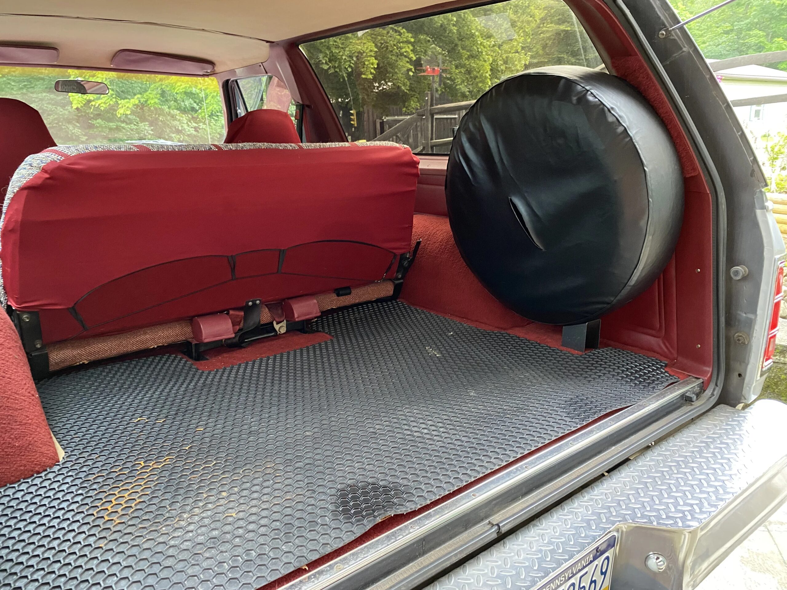 Dodge-Ramcharger-4wd-1987-Red-1
