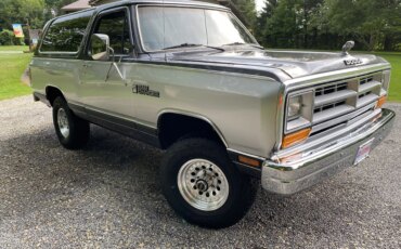 Dodge-Ramcharger-4wd-1987-Red-11