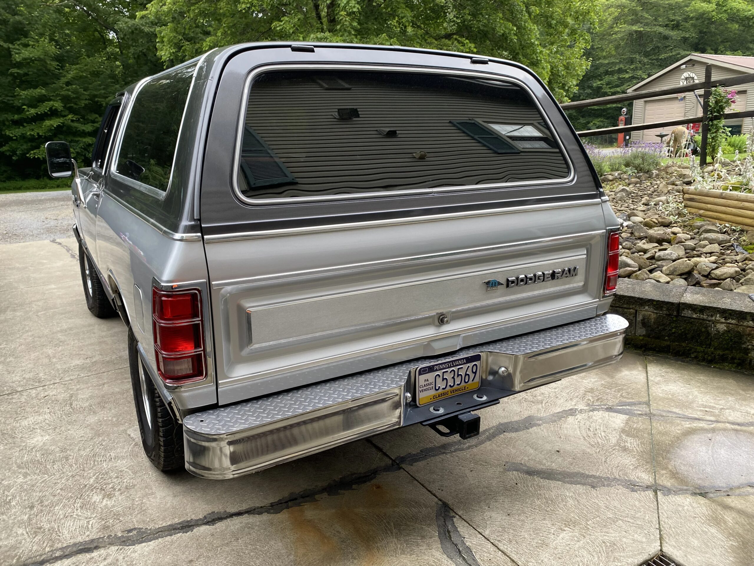 Dodge-Ramcharger-4wd-1987-Red-12