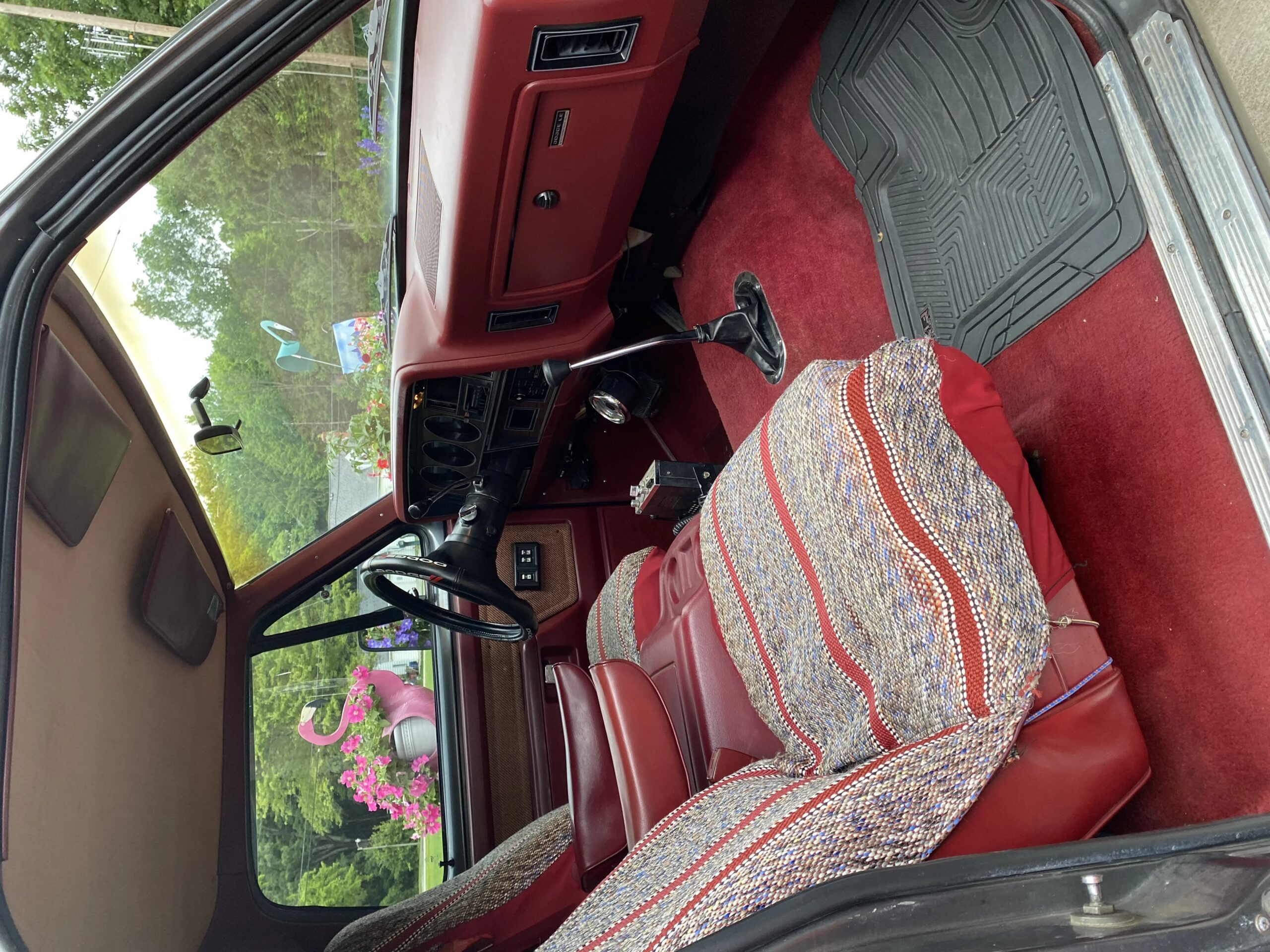 Dodge-Ramcharger-4wd-1987-Red-18