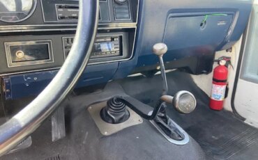 Dodge-Ramcharger-aw-100-4wd-1985-Blue-Blue-10