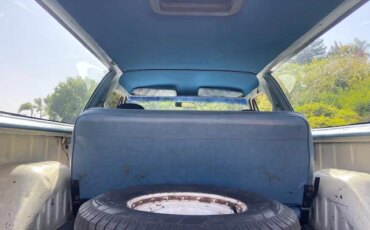 Dodge-Ramcharger-aw-100-4wd-1985-Blue-Blue-2