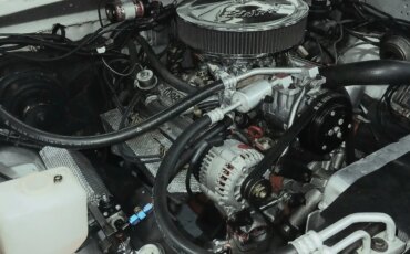 Dodge-Ramcharger-aw-100-4wd-1986-Silver-Red-29