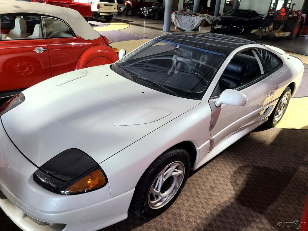 Dodge-Stealth-1991-Hatchback-2