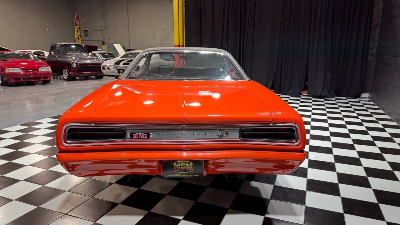 Dodge-Super-Bee-1970-Coupe-14