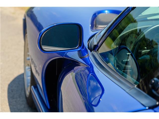 Dodge-Viper-1996-COUPE-10
