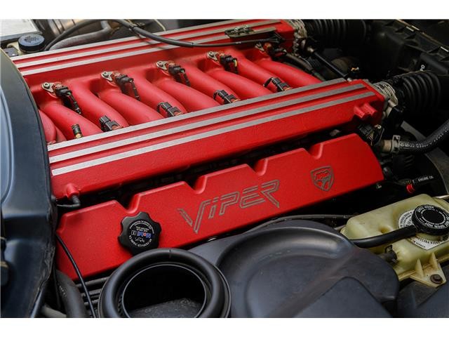 Dodge-Viper-1996-COUPE-23