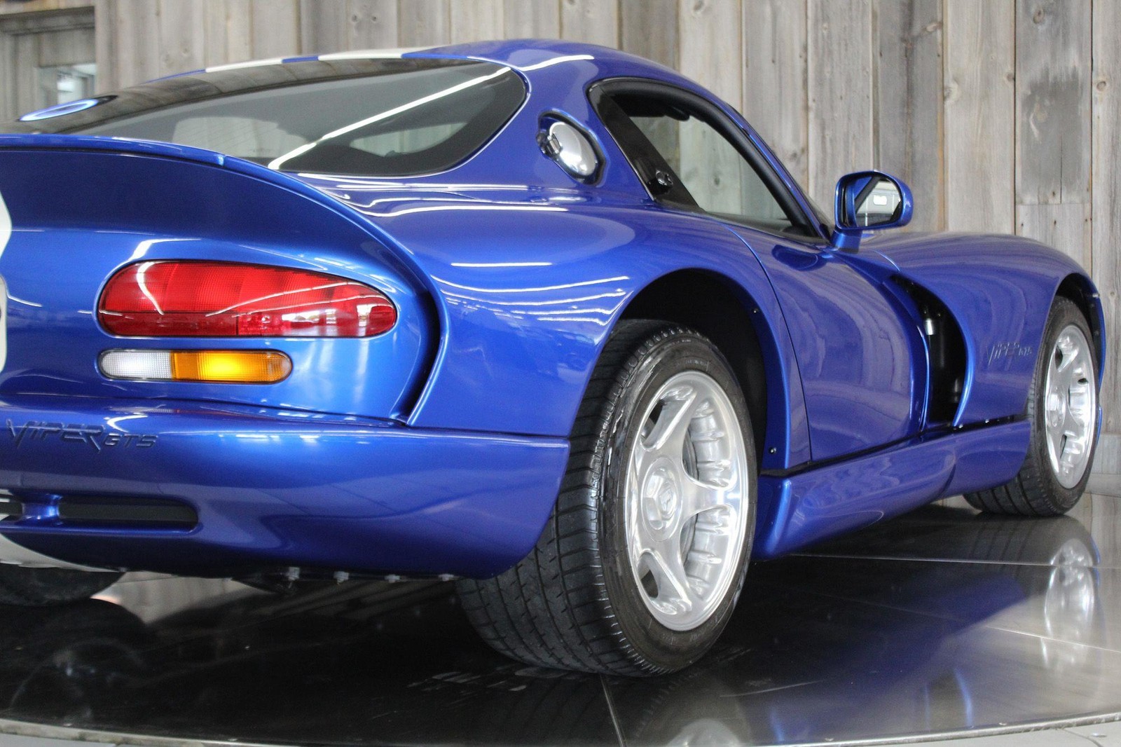 Dodge-Viper-1996-UNTOUCH-CONDITION-11