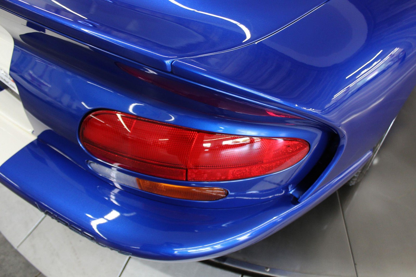 Dodge-Viper-1996-UNTOUCH-CONDITION-17
