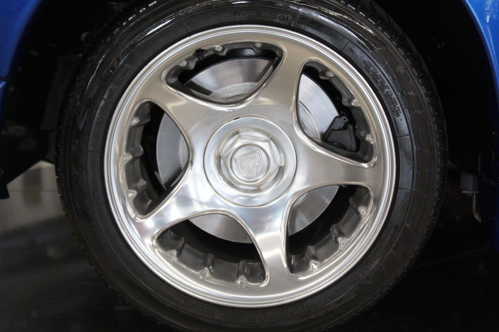 Dodge-Viper-1996-UNTOUCH-CONDITION-24