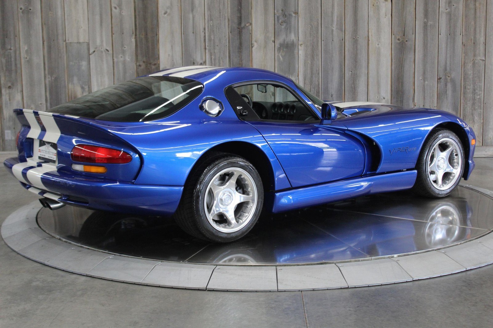 Dodge-Viper-1996-UNTOUCH-CONDITION-4