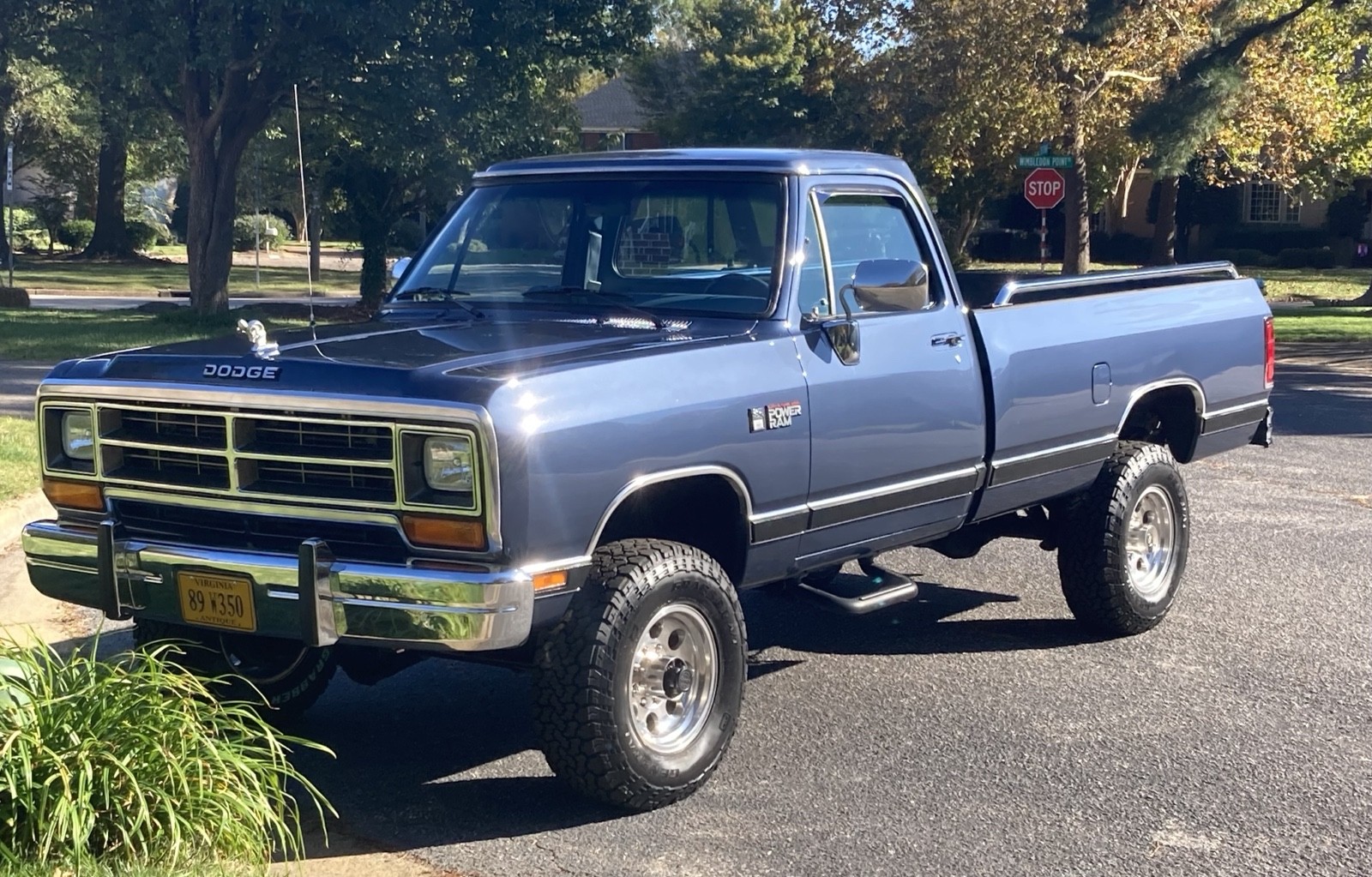 Dodge-W-Series-1989