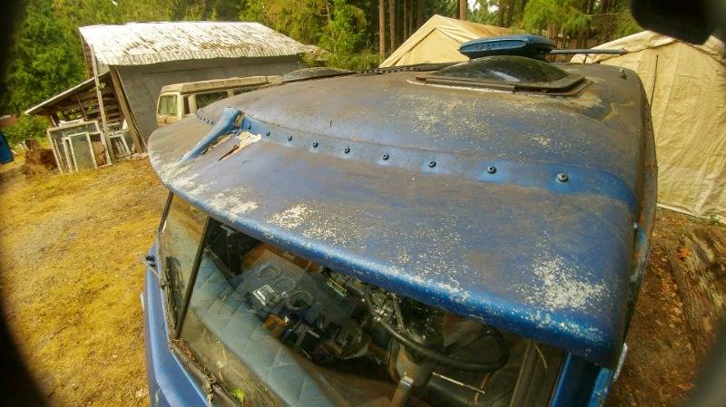 Dodge-a100-custom-hippie-van-1969-blue-5