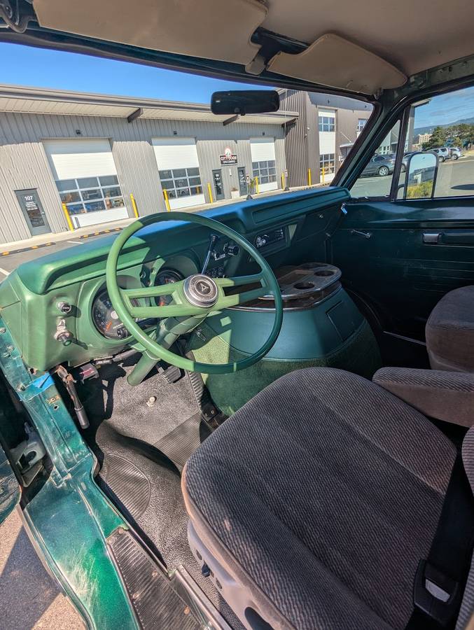 Dodge-b200-1977-green-7