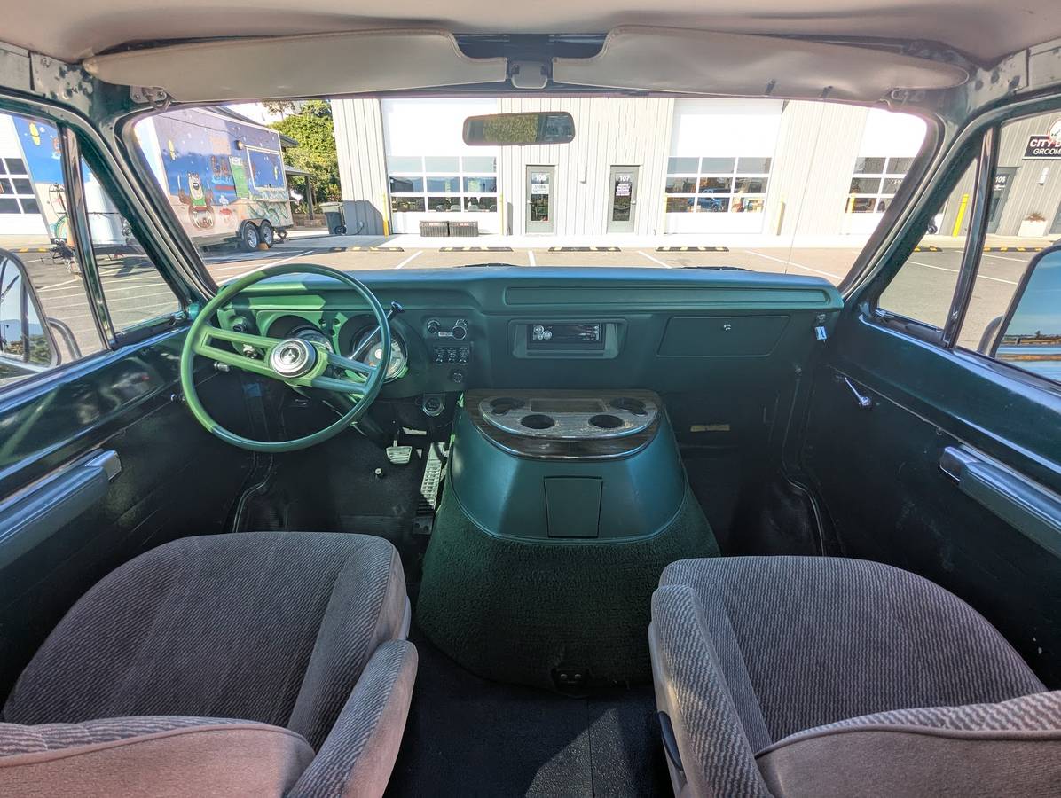 Dodge-b200-1977-green-8