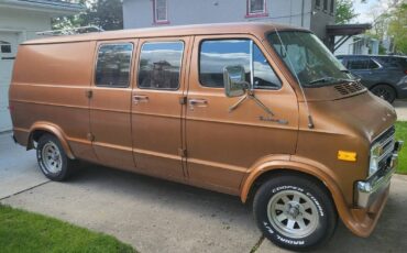 Dodge-b200-1978-custom