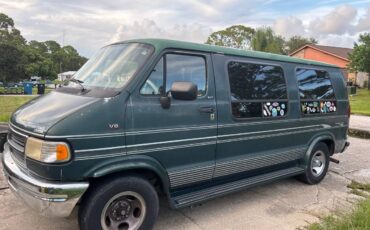 Dodge-b2500-van-1995-green
