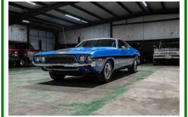 Dodge-challenger-1972-blue-13