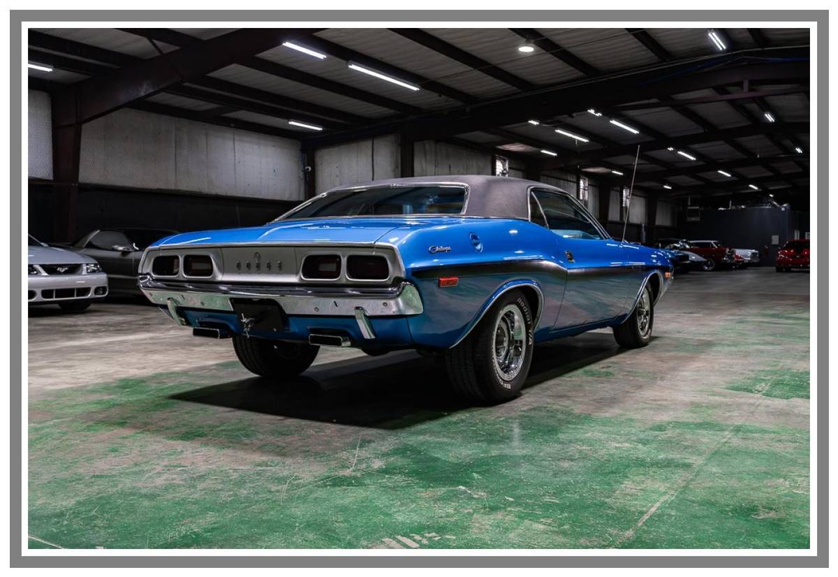 Dodge-challenger-1972-blue-27