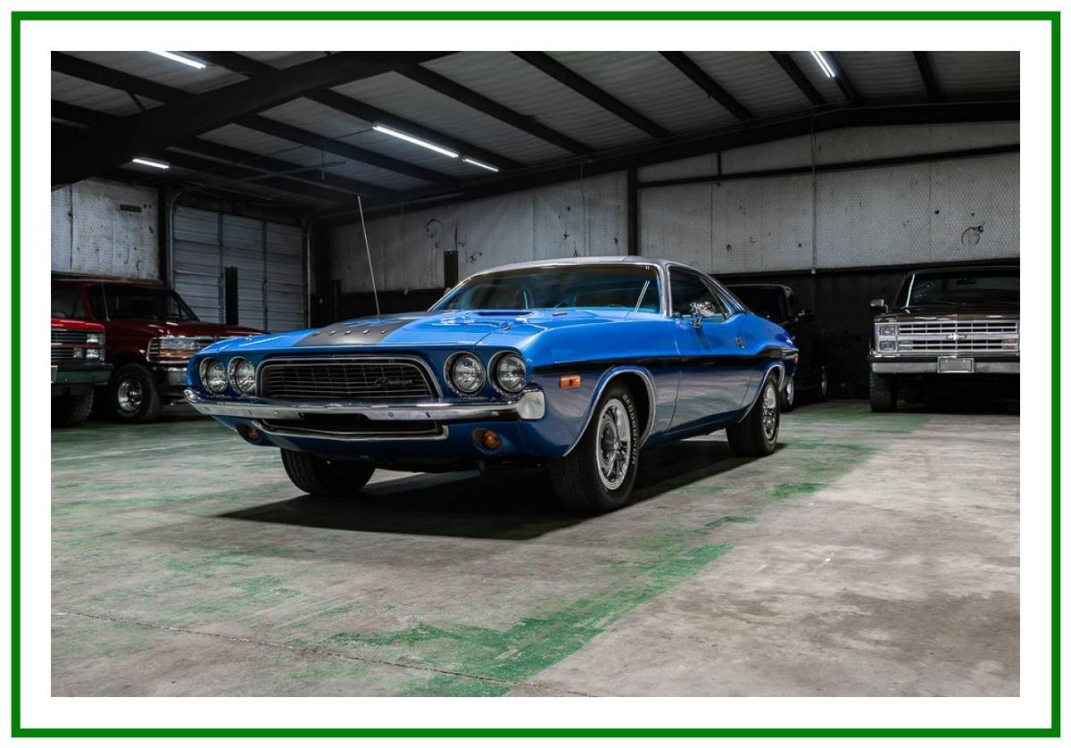Dodge-challenger-1972-blue-4