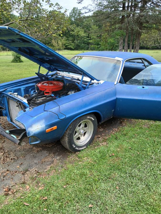 Dodge-challenger-1973-2