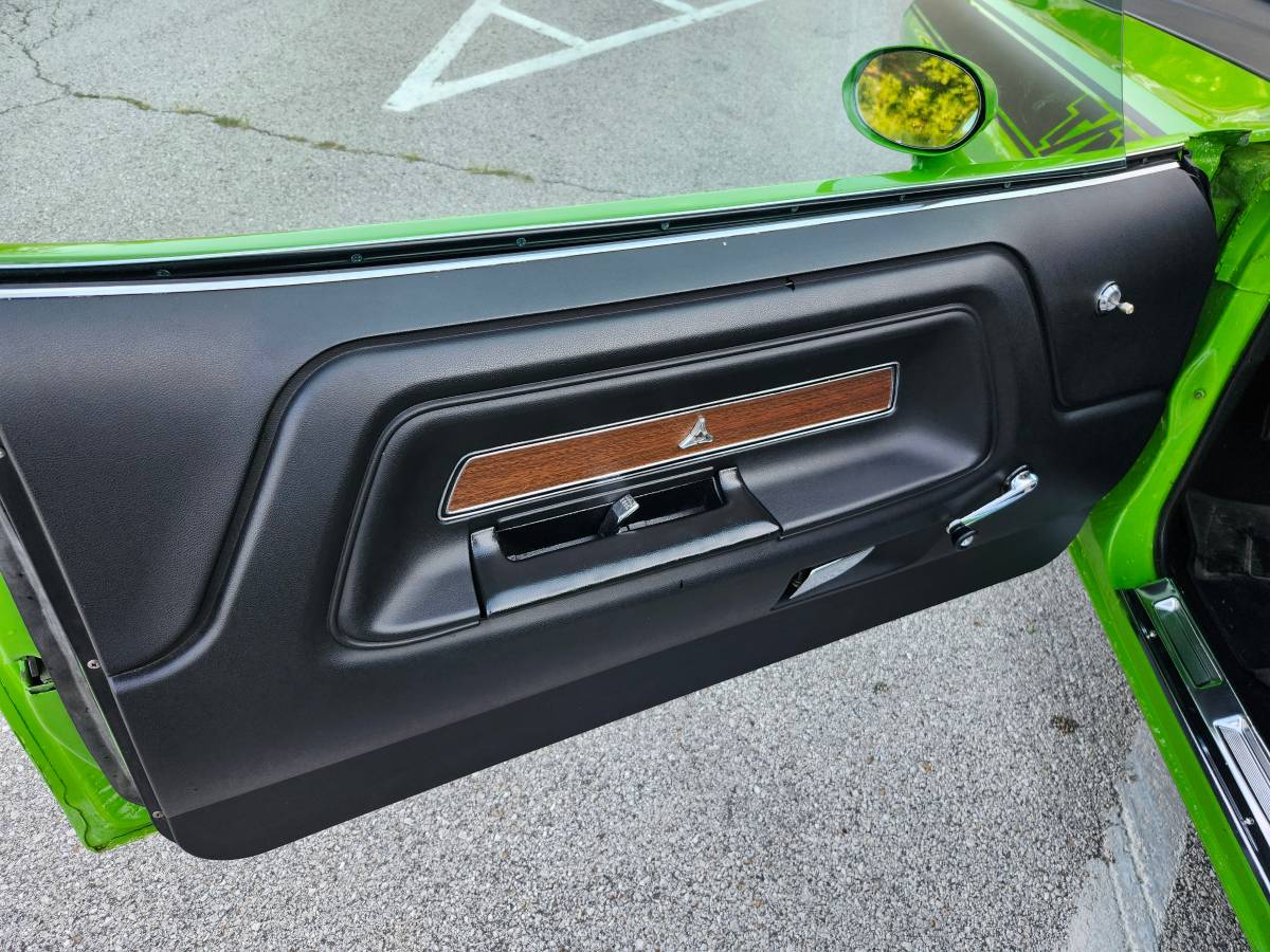 Dodge-challenger-1974-green-7