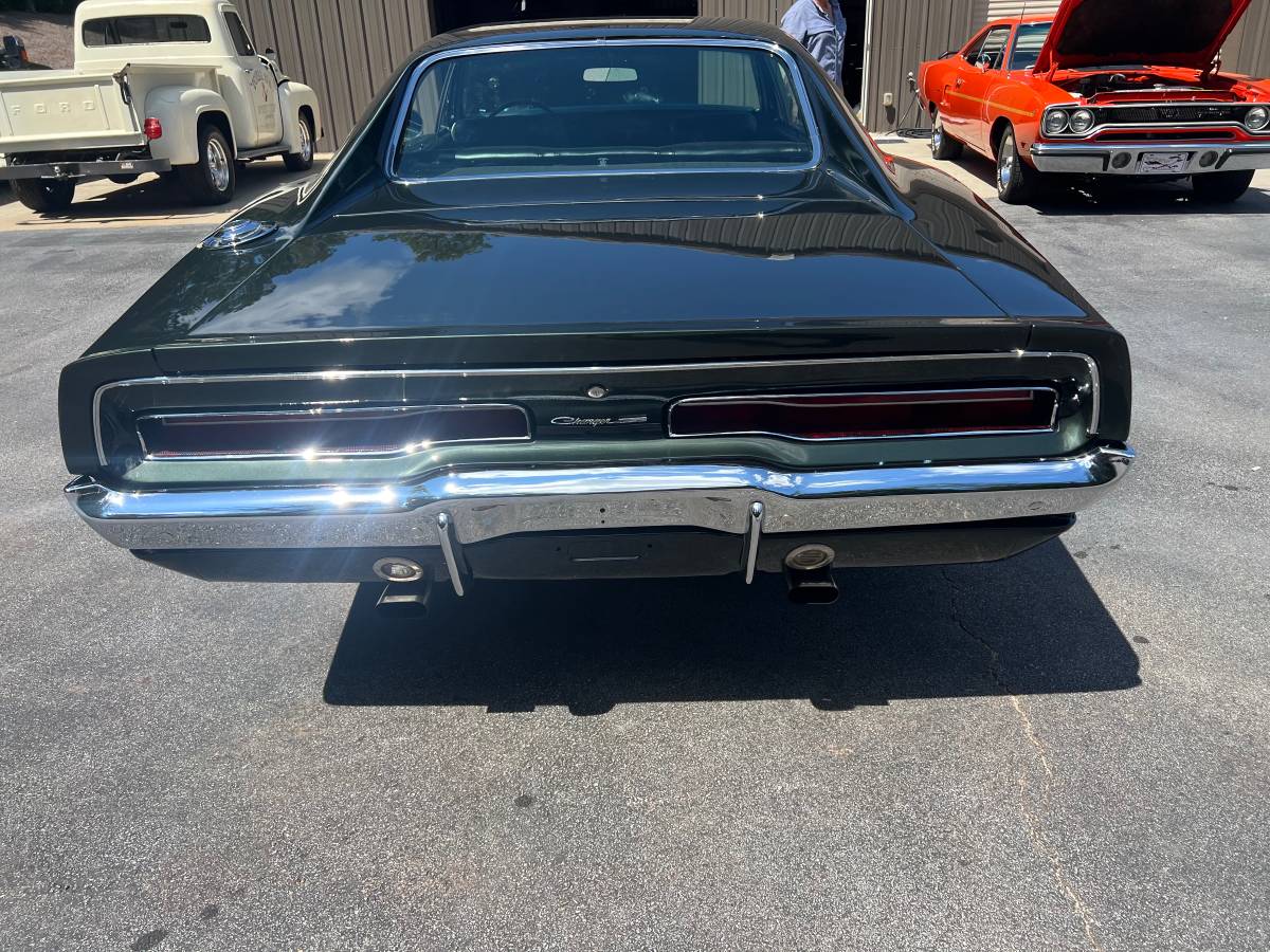 Dodge-charger-1969-3