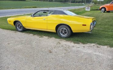 Dodge-charger-1972-yellow
