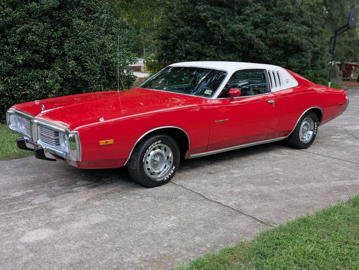 Dodge-charger-440-u-code-1974-red