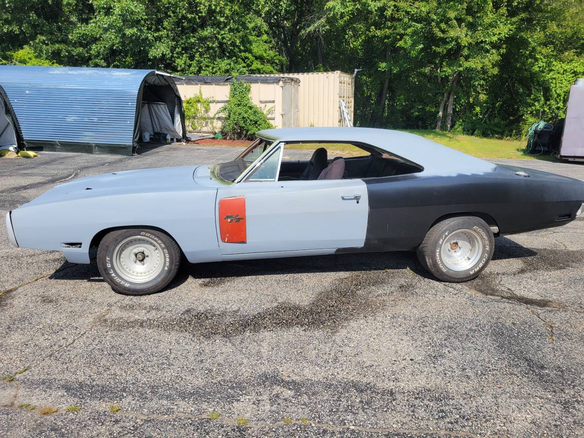 Dodge-charger-rt-1970-green