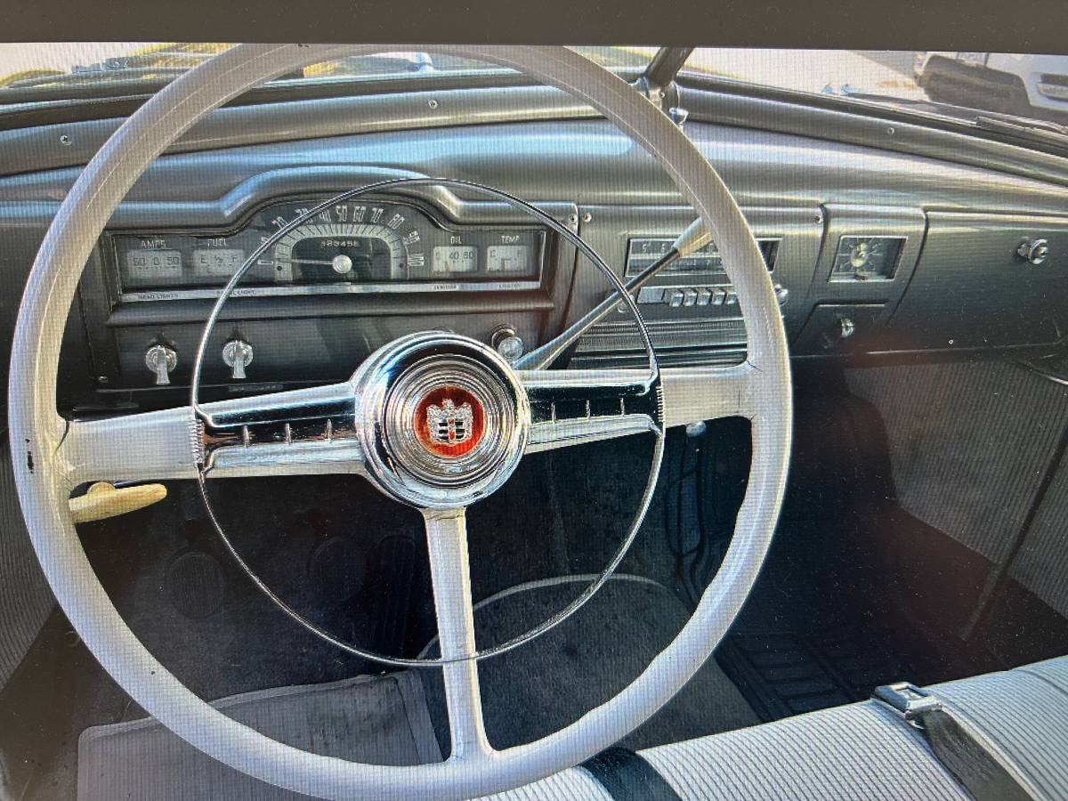 Dodge-club-coupe-1952-black-4