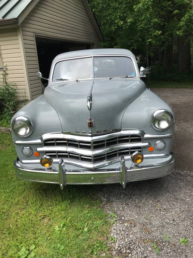 Dodge-coronet-1949-grey-2