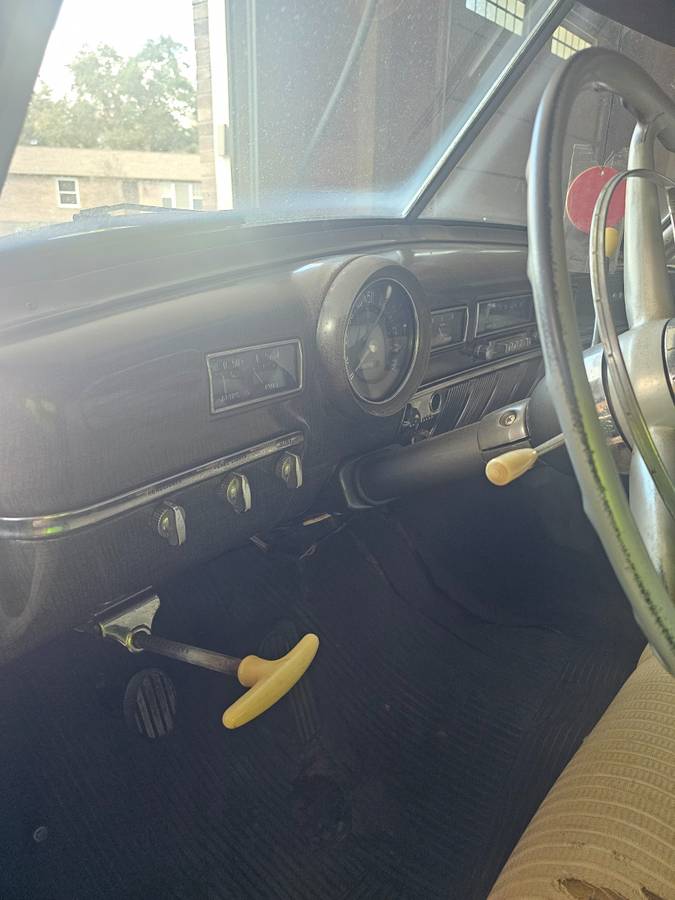 Dodge-coronet-1952-black-3