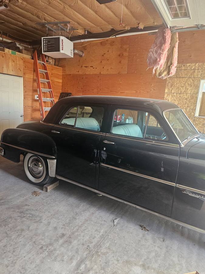 Dodge-coronet-1952-black-5
