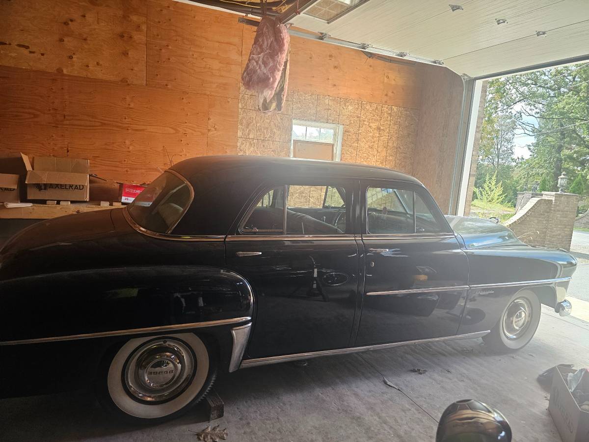 Dodge-coronet-1952-black-8
