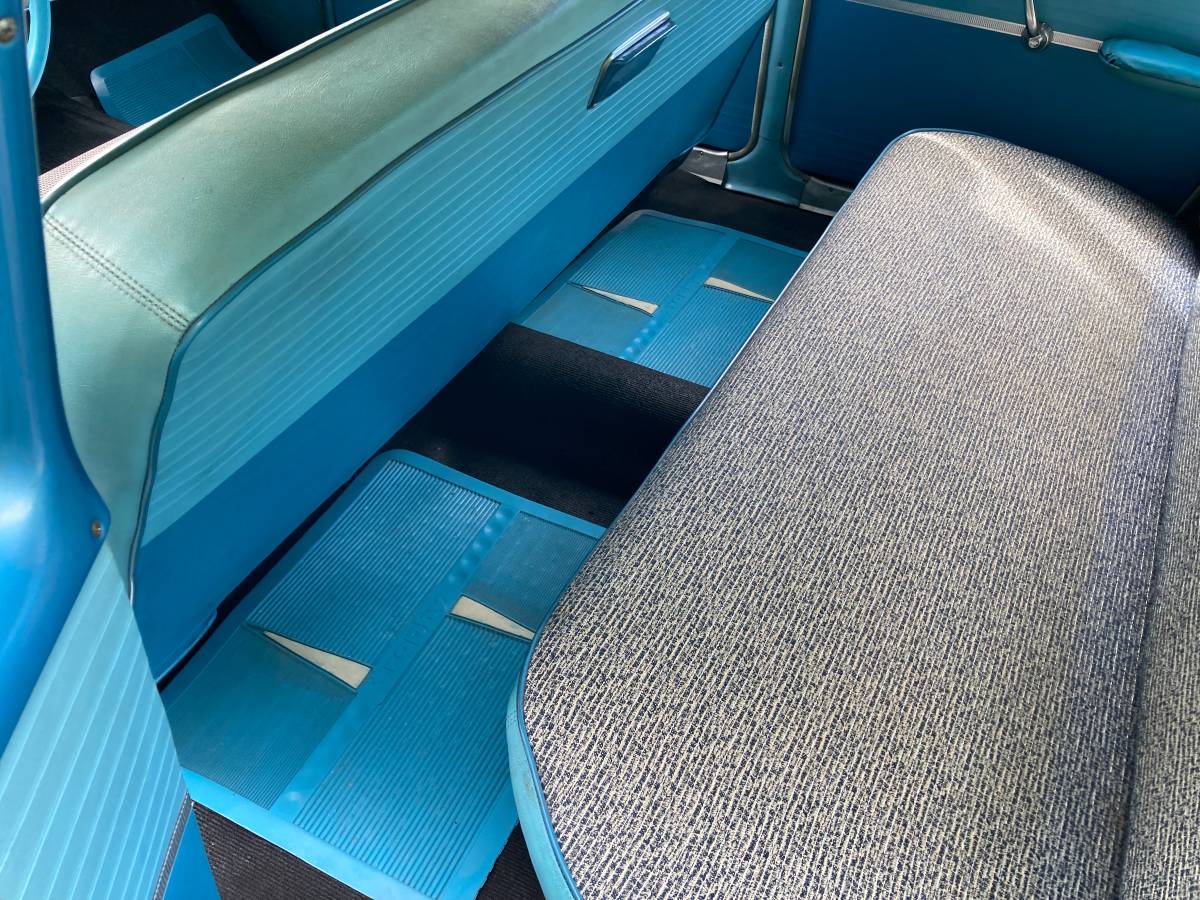 Dodge-coronet-1957-blue-13