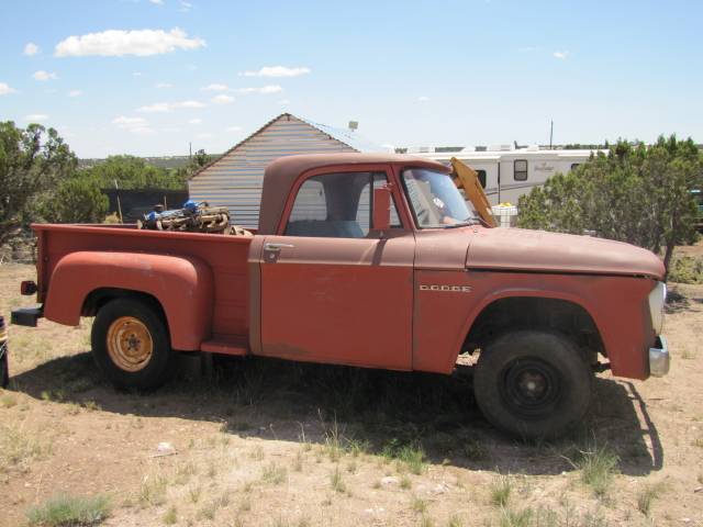 Dodge-d-100-california-model-diesel-1965-red-2